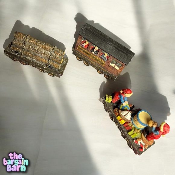 JC Penney Home Towne Express 1998 Christmas Train Cars Collectible Set (3pc) - Picture 2 of 4